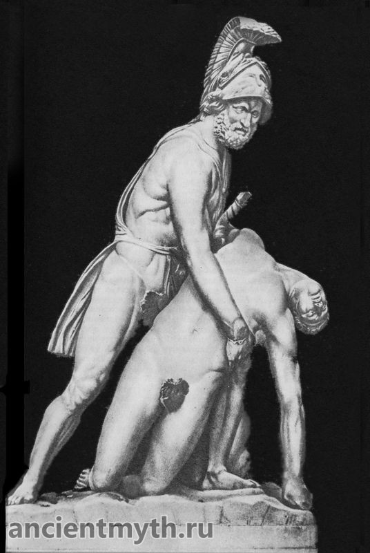Menelaus protecting the body of Patroclus